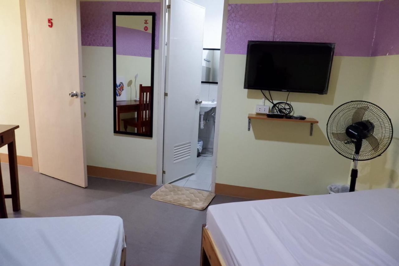 Nellie'S Place Puerto Princesa Екстериор снимка