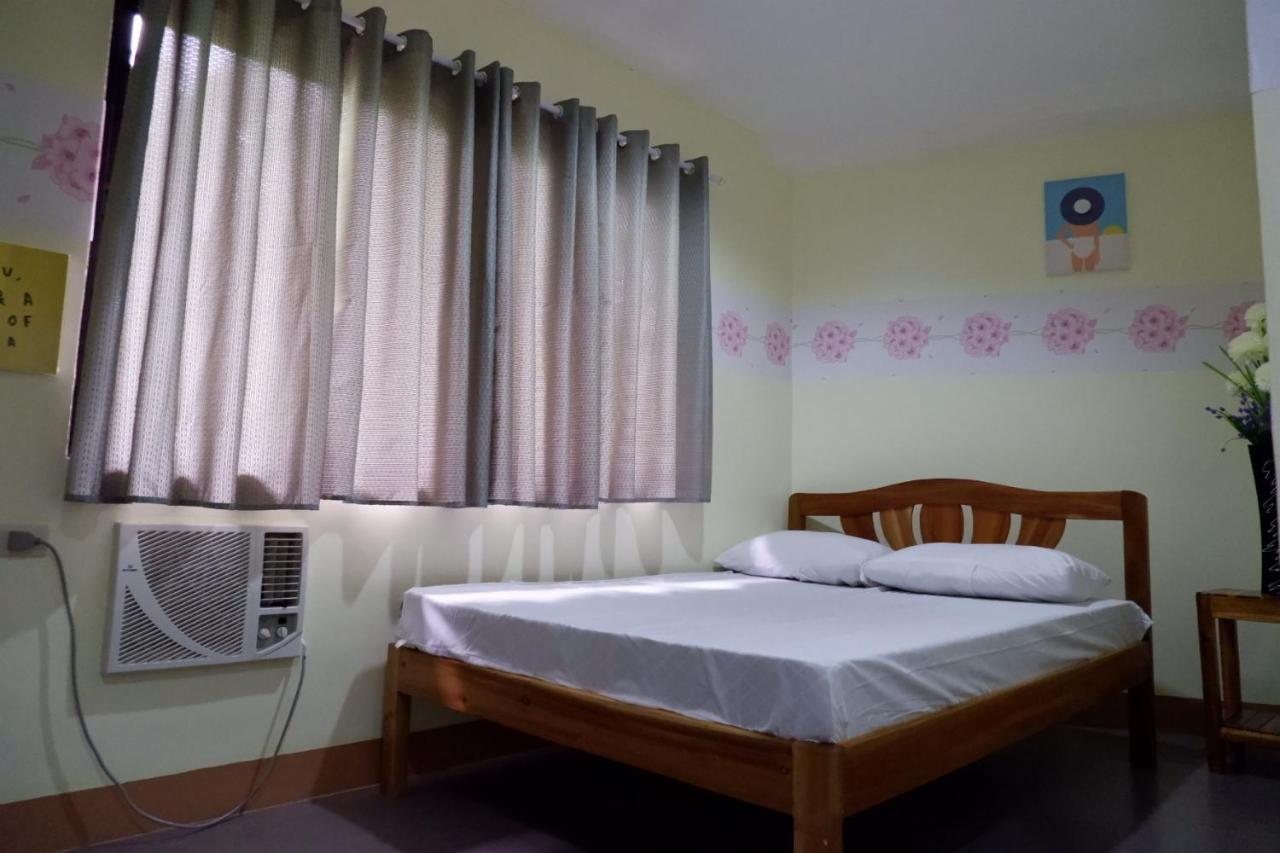 Nellie'S Place Puerto Princesa Екстериор снимка